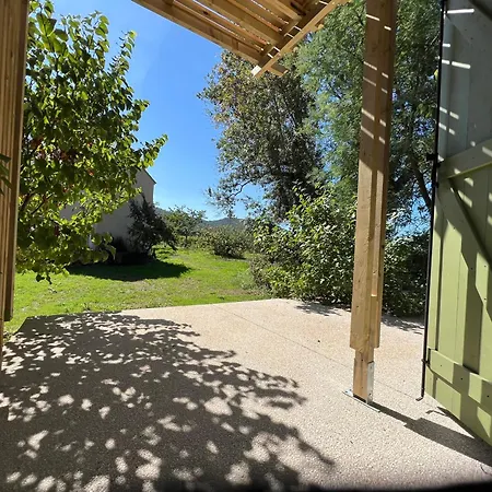 Maison En Pierre Rénovée Avec Jardin Et Piscine Privative Chauffée Hébergement de vacances *