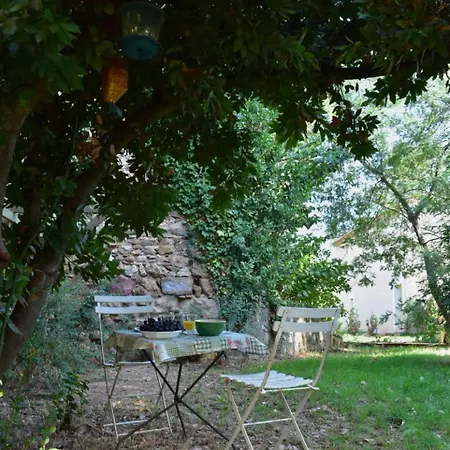 Maison En Pierre Rénovée Avec Jardin Et Piscine Privative Chauffée Hébergement de vacances