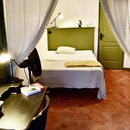 Maison En Pierre Rénovée Avec Jardin Et Piscine Privative Chauffée Hébergement de vacances Hyères